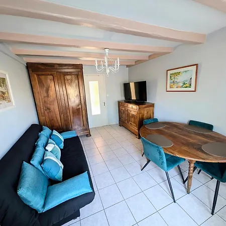 Maison De Village Classe Petite Cite De Caractere * Foussais